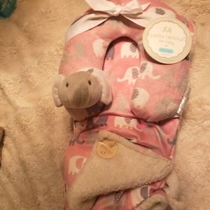 Petite L’amour Baby Blanket